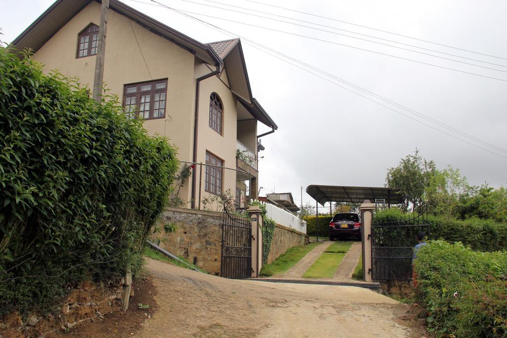 Perera Homestay Нувара Елия Екстериор снимка