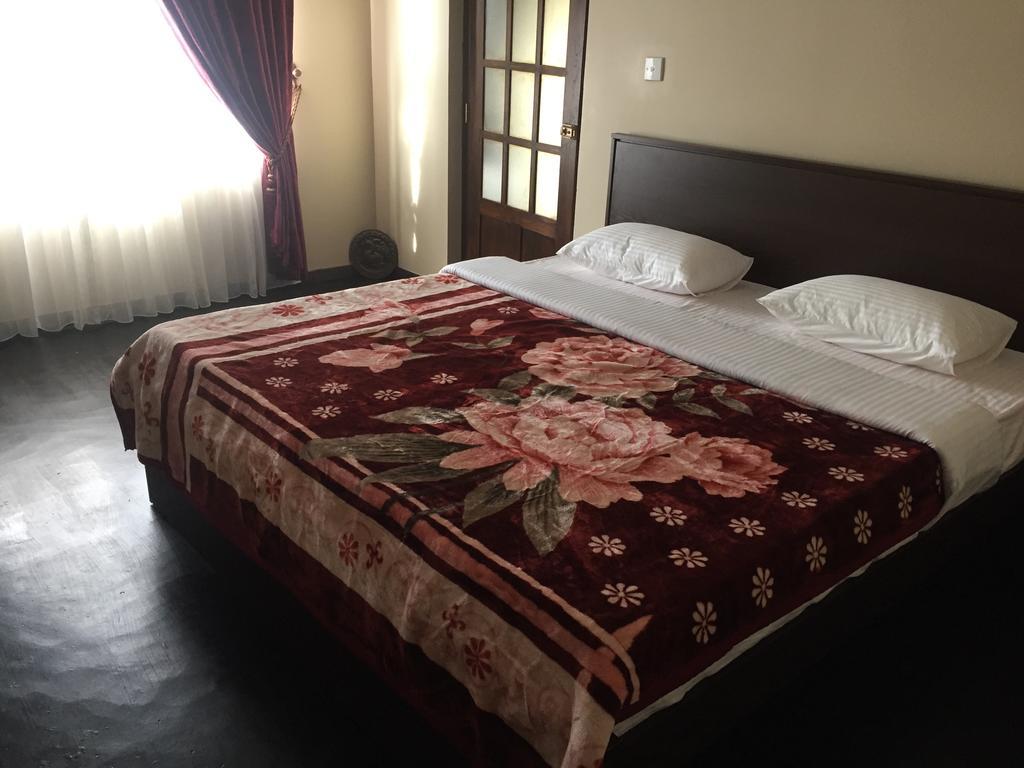 Perera Homestay Нувара Елия Екстериор снимка
