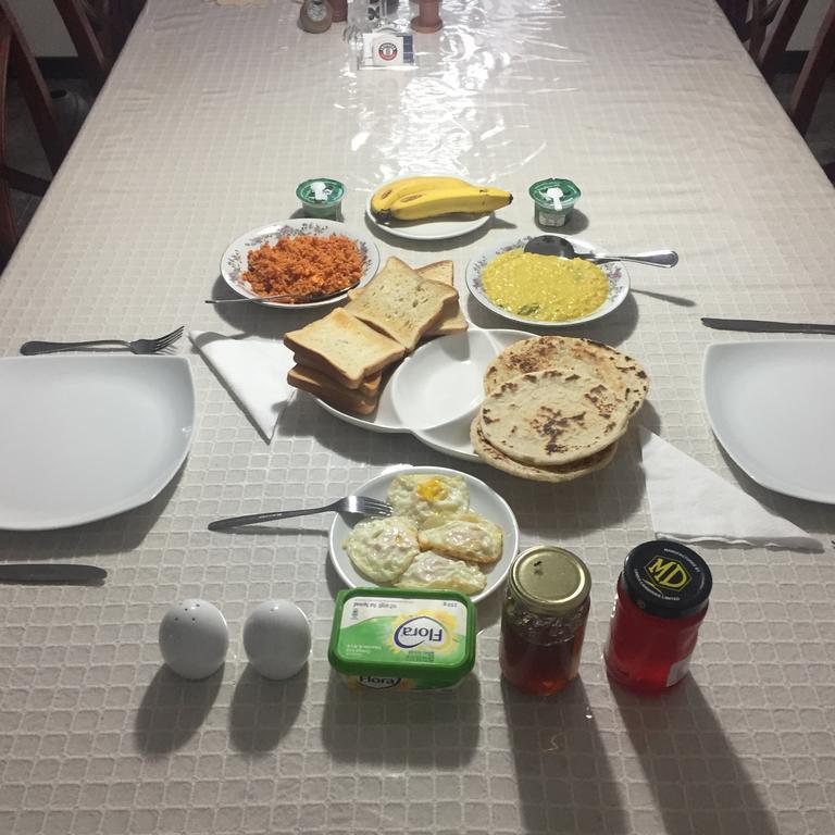Perera Homestay Нувара Елия Екстериор снимка